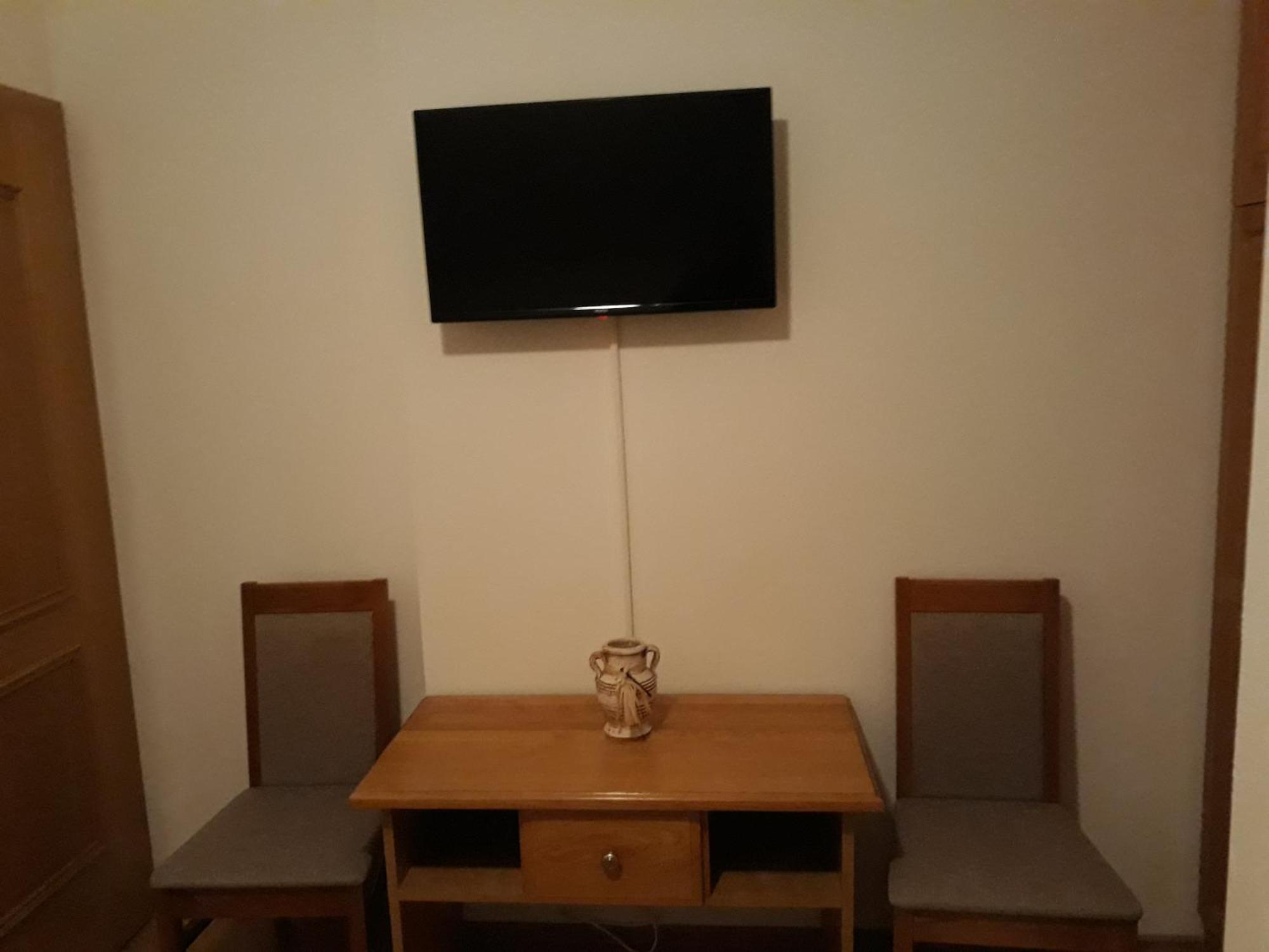 קופרס Gradska Kavana Guest House חדר תמונה